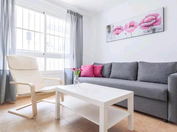 Apartamento Con Patio Y Piscina Cerca De Sevilla La Algaba Dış mekan fotoğraf