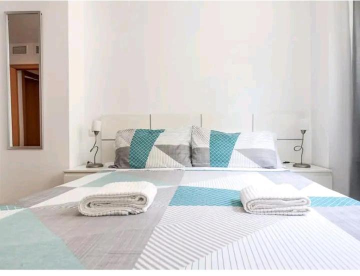 Apartamento Con Patio Y Piscina Cerca De Sevilla La Algaba Dış mekan fotoğraf