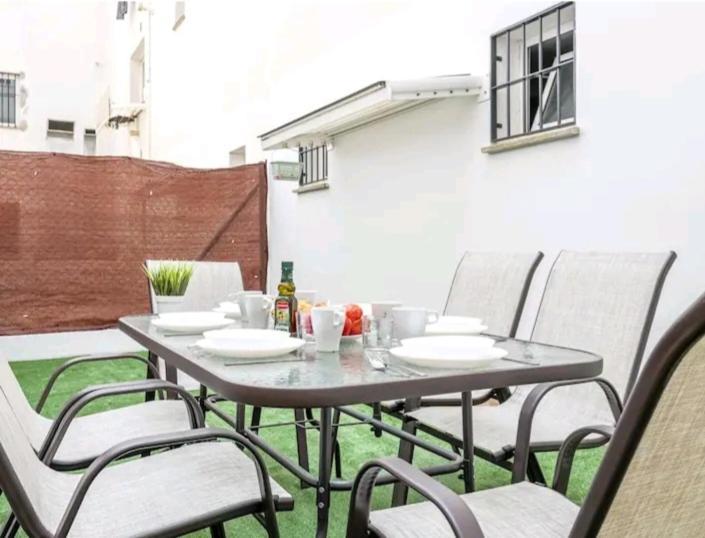 Apartamento Con Patio Y Piscina Cerca De Sevilla La Algaba Dış mekan fotoğraf